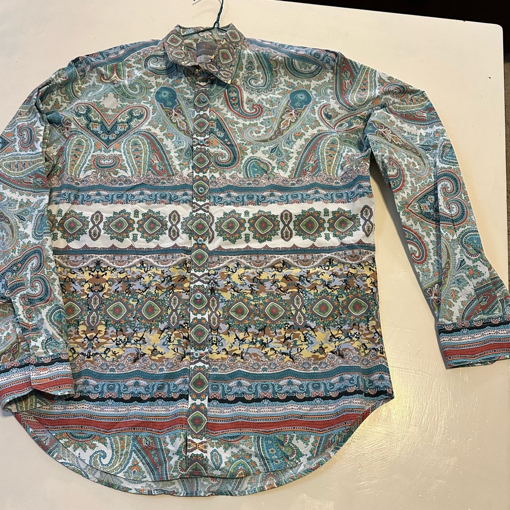 Men’s size medium Thomas Dean shirt. Original price was over $90.
